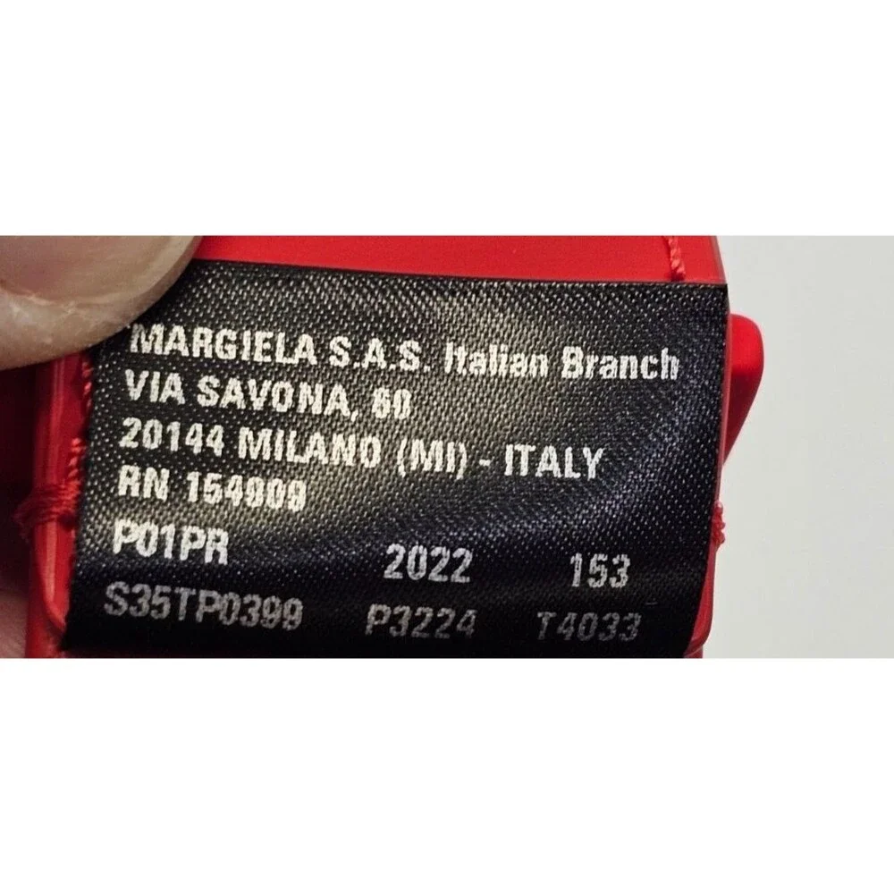 Maison Margiela Paris 95 Red Leather Buckle Belt‎ S35TP0399 NEW Quiet Luxury NWT
